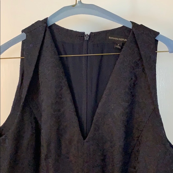 Gorgeous a banana Republic dress - Picture 2 of 5